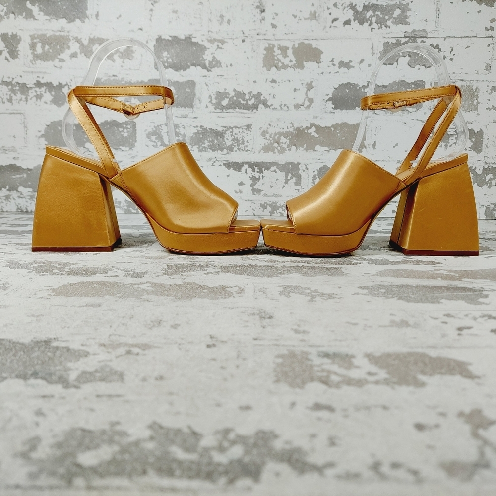 NEW Circus NY Miranda Tan Open Toe Ankle Strap Block Heel Sandals E374 - Picture 7 of 15
